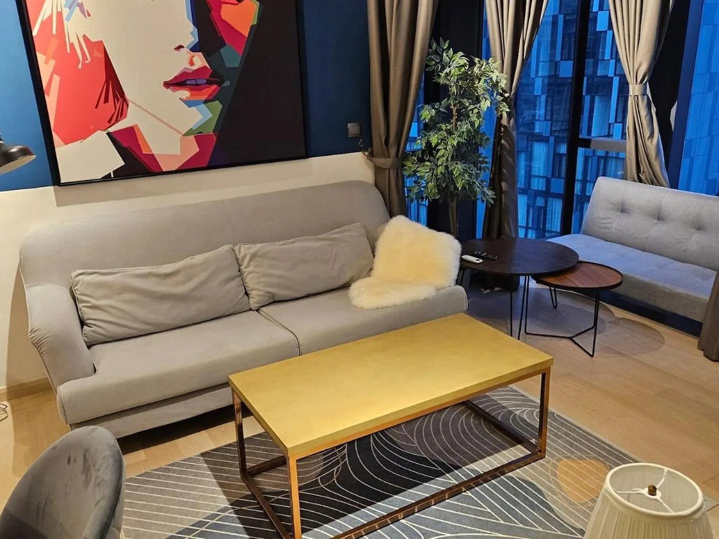 Star Residence T1, 2Br Unit Floor 36 contacts